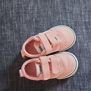 Toddler shoes